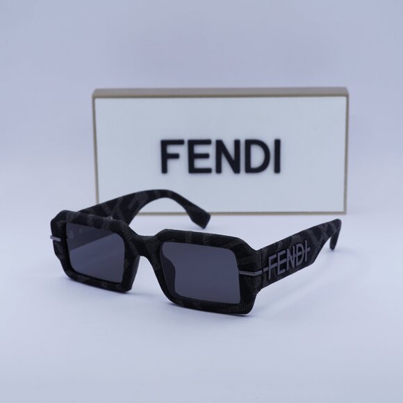 Final Price! Fendi FE40074U 05A Sunglasses